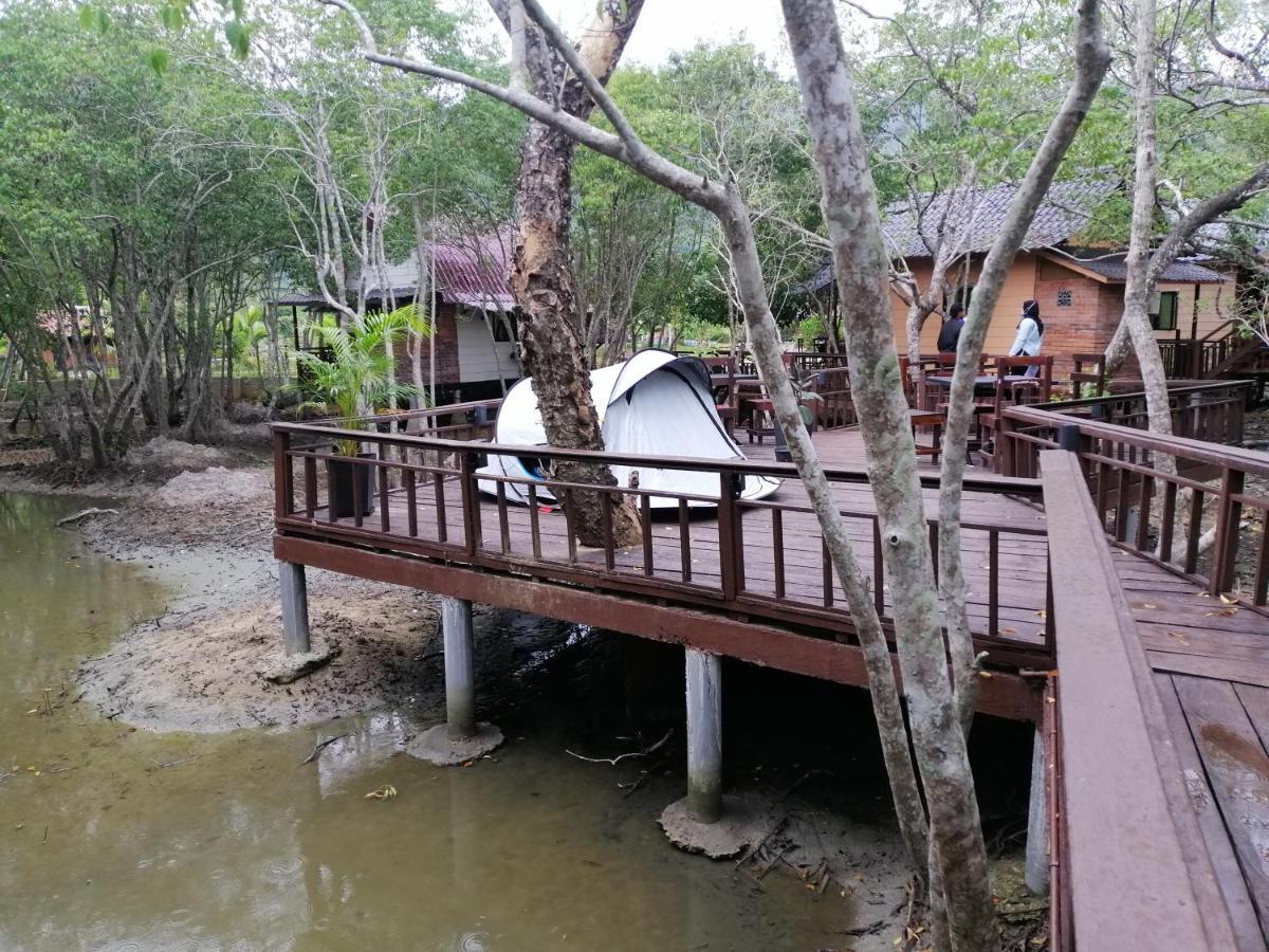 Api-Api Eco Chalet Pantai Kok Exterior photo